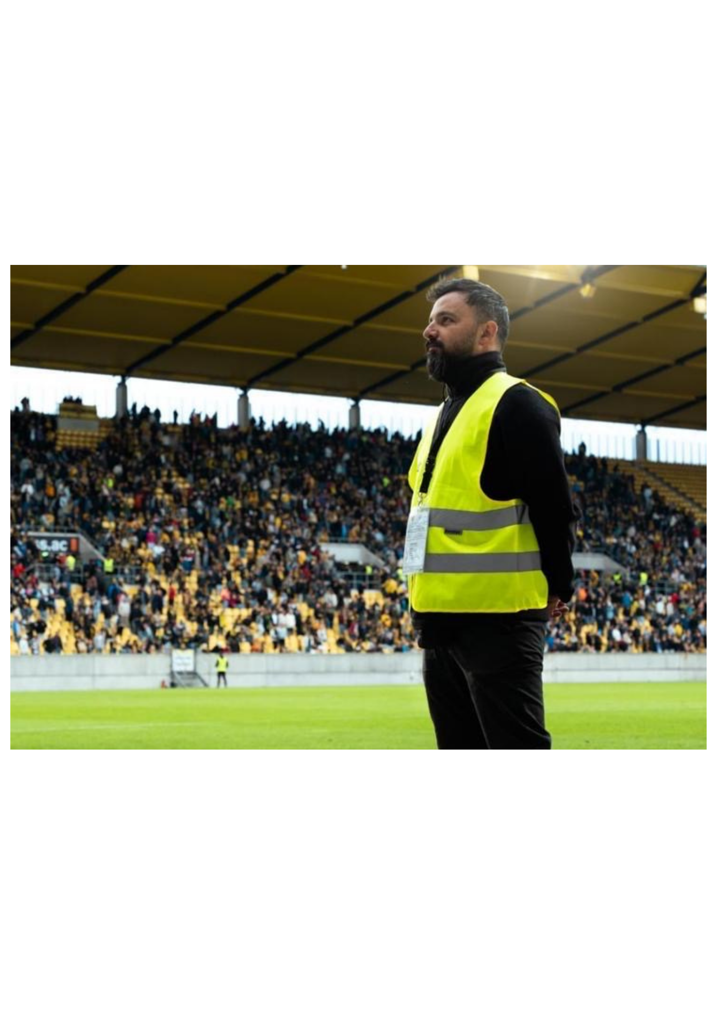 Sicherheitsteam der RWS Security beim Veranstaltungsschutz im Stadion